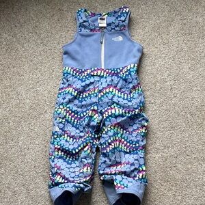 The Northface kids ski bibs size 3T